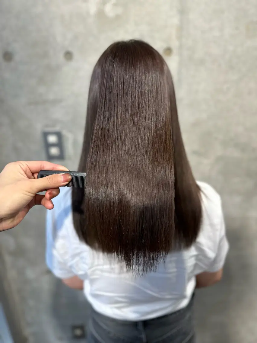 セミロング カラー アディクシーカラー ブリーチ ケアブリーチ ダブルカラー イヤリングカラー DAIKIベージュ 🍂レイヤーカットのヘアスタイル