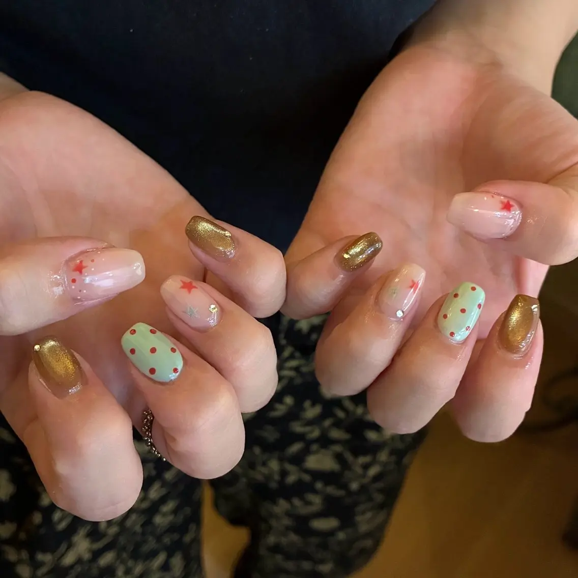 ネイル ハンドネイル NAAZ nail Miのネイルデザイン
