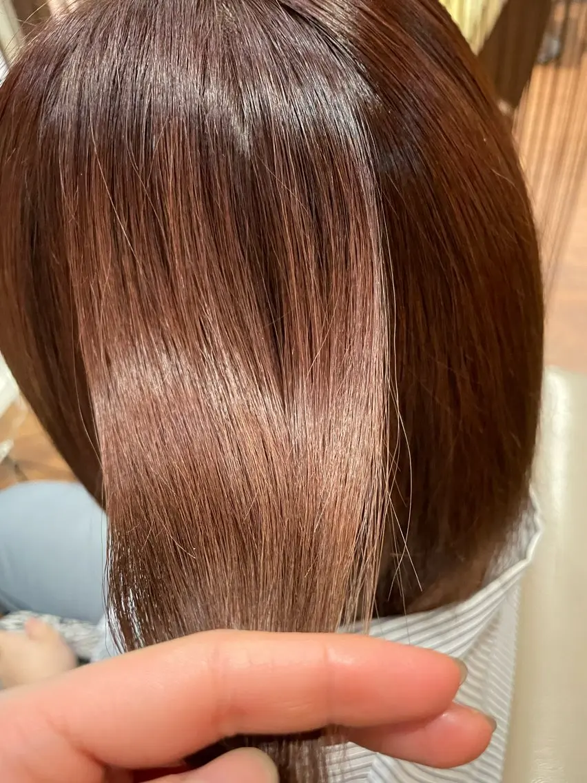 ミディアム カラー ブラウンカラー オレンジ オレンジブラウン イエローカラー 伊藤 舞実のヘアスタイル