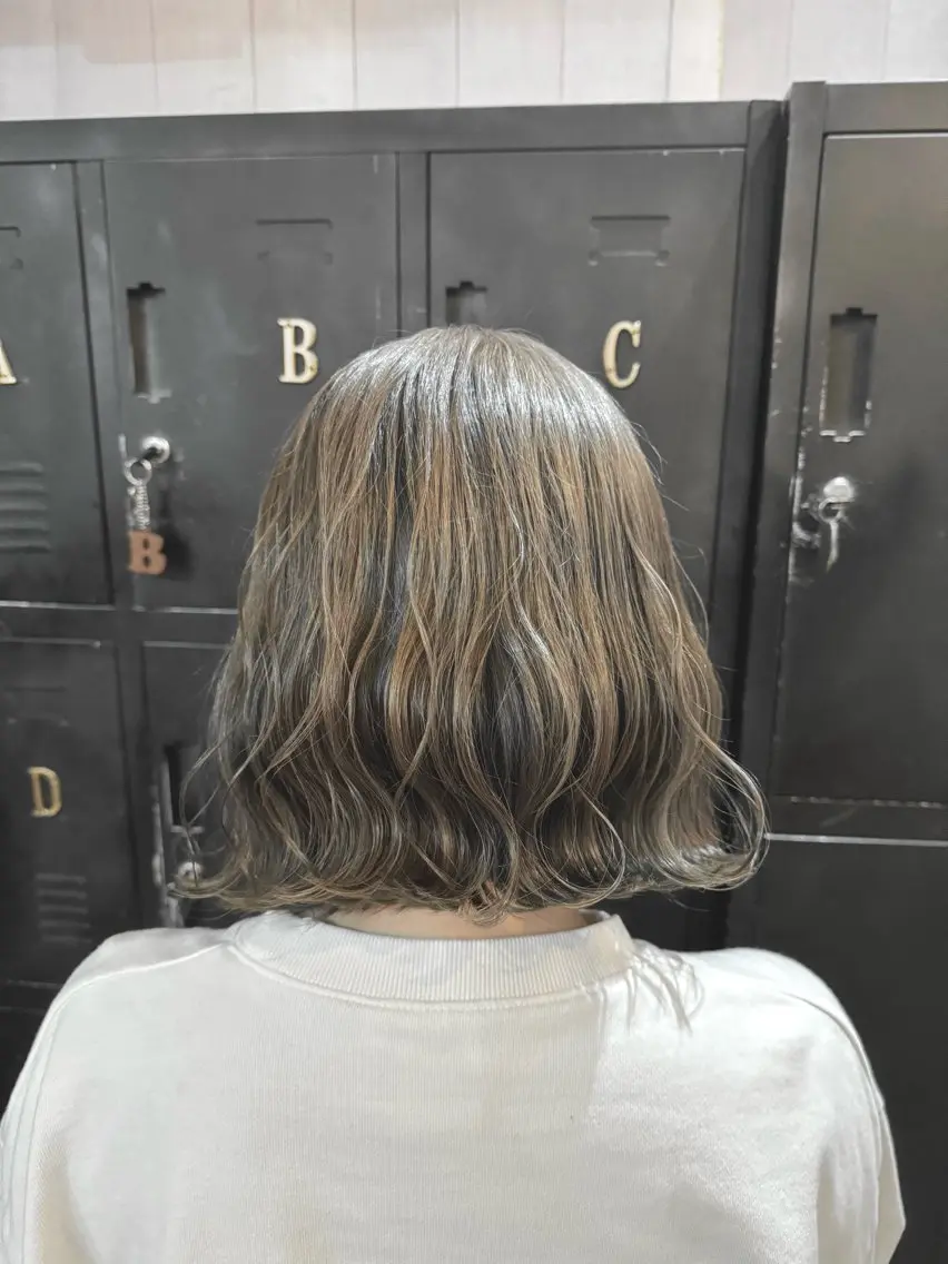 ショート ヘアカラー トリートメント 💎縮毛矯正/透明感 カラー💎椎葉みひろのヘアスタイル