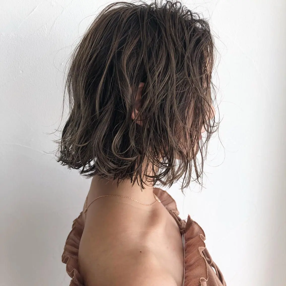 カラー 三鷹で1番ショート ボブをカットする新谷のヘアスタイル