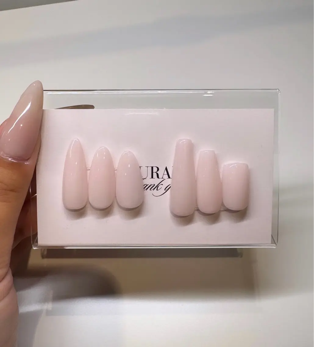 ネイル ネイルチップ 𝑐𝑜𝑐𝑜 ໒꒱のネイルデザイン