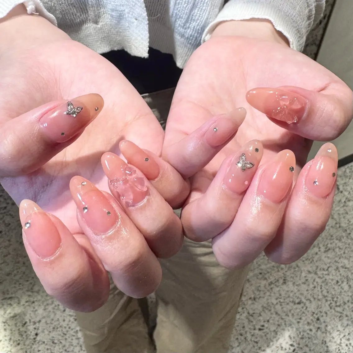 ネイル ワンホンネイル ハンドネイル RIEKO🍒 ワンホン♡推しネイルのネイルデザイン