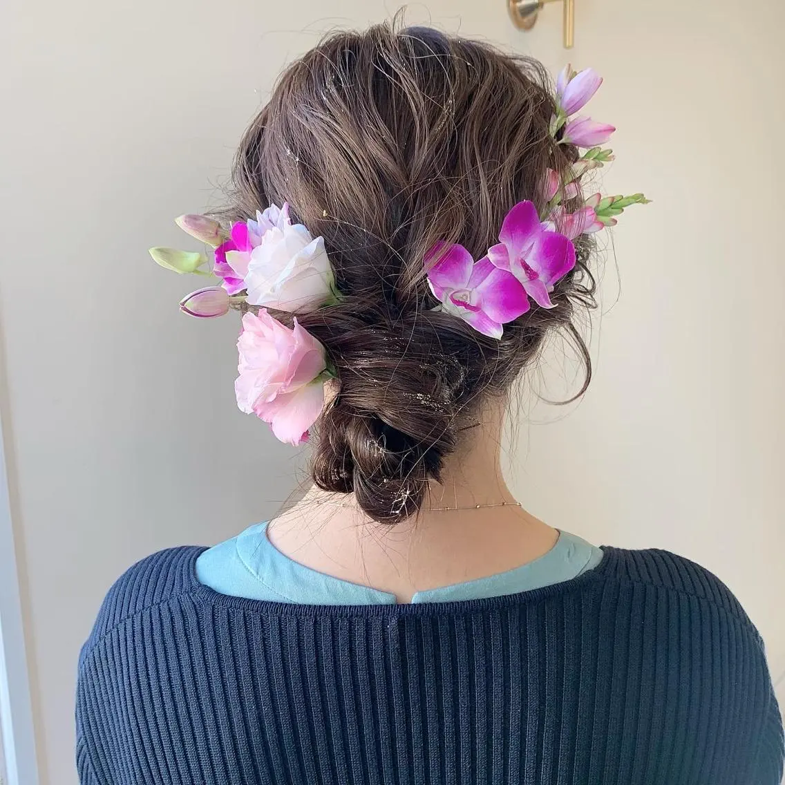 セミロング ヘアアレンジ ヘアセット 本間 結衣のヘアスタイル