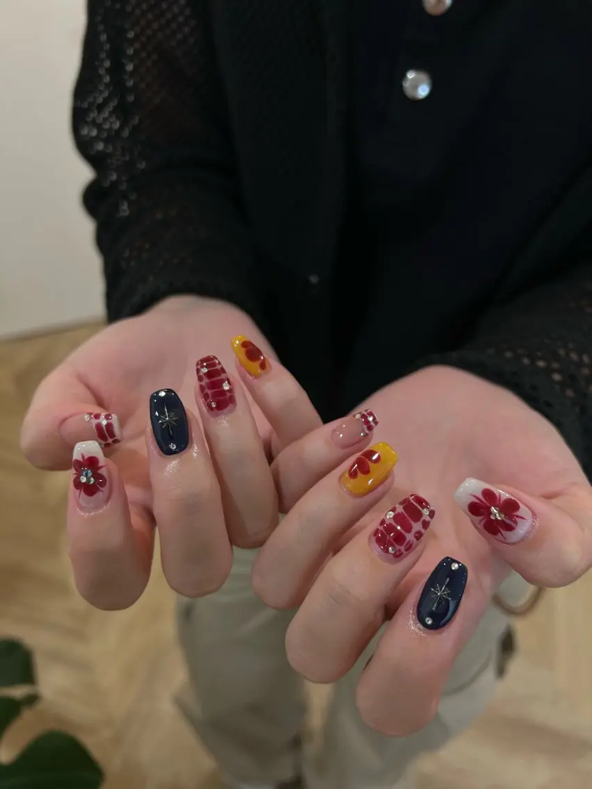 ネイル ハンドネイル フットネイル ハンドケア Miyagi Asamiのネイルデザイン
