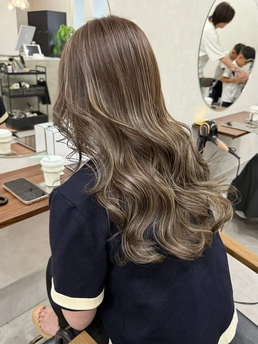 ロング THOR 🌸 高橋さくらのヘアスタイル