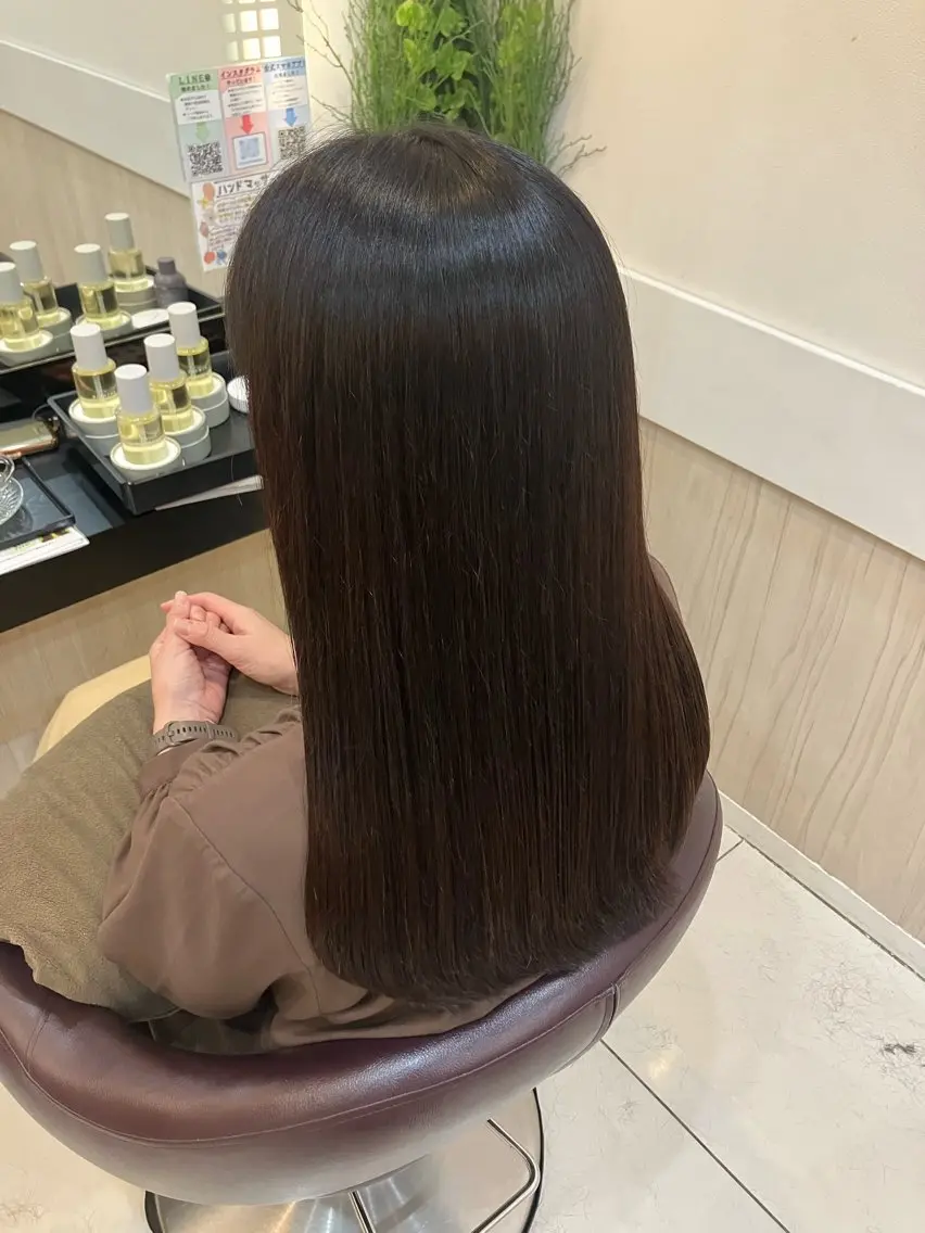セミロング 縮毛矯正 yukari 艶髪ヘアのヘアスタイル