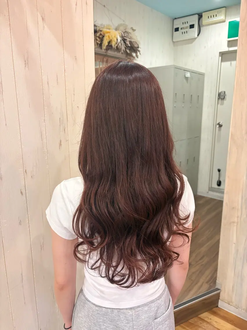 ロング カラー 友杉 香子のヘアスタイル