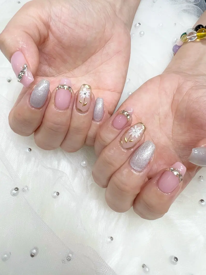 ネイル ハンドネイル glow_ nailのネイルデザイン