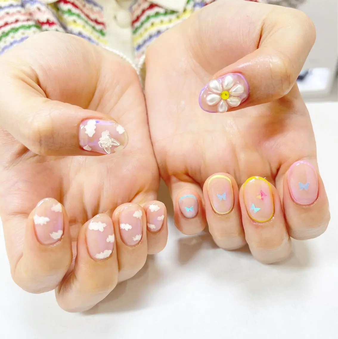 ネイル ハンドネイル フットネイル Minami 🍓のネイルデザイン