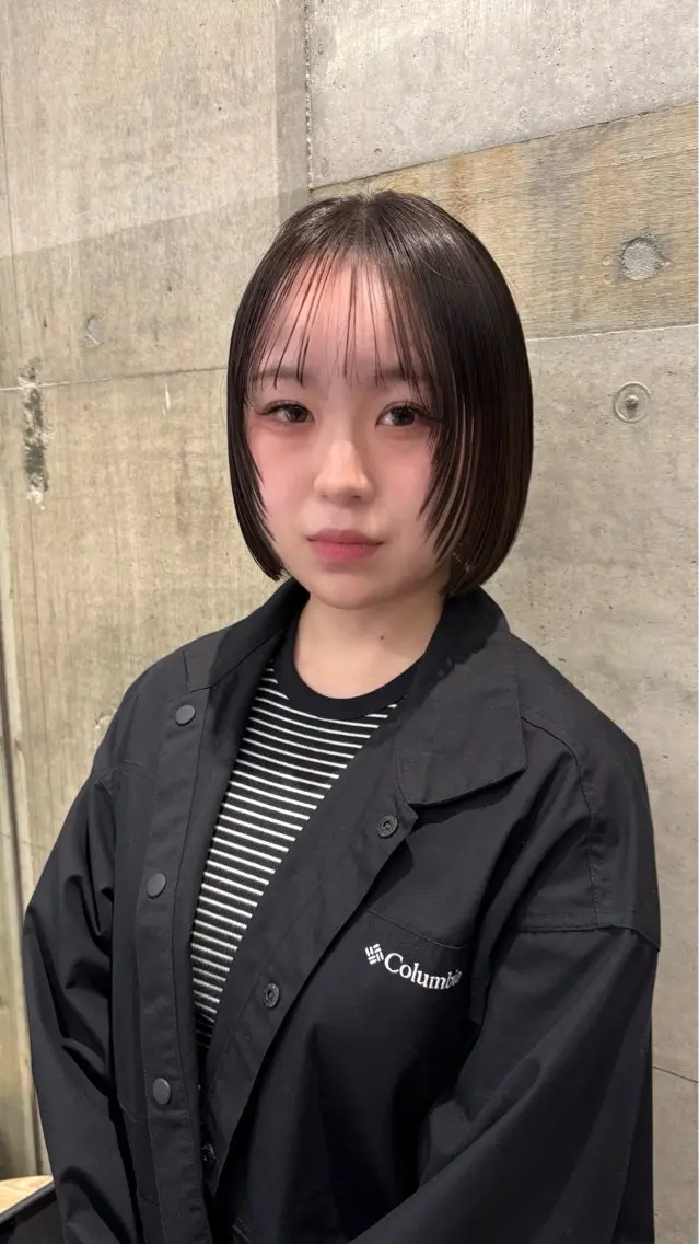 ショート 瑠己杏 :ボブ/ ハイトーンワンカラーのヘアスタイル