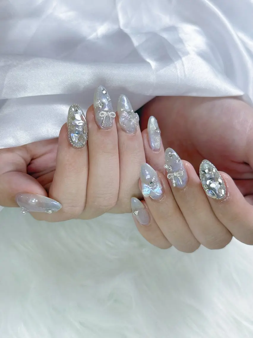 ネイル アートネイル フラワーネイル フレンチネイル ジェルネイル グラデーション ハンドネイル Ryu Nail NekoChanのネイルデザイン