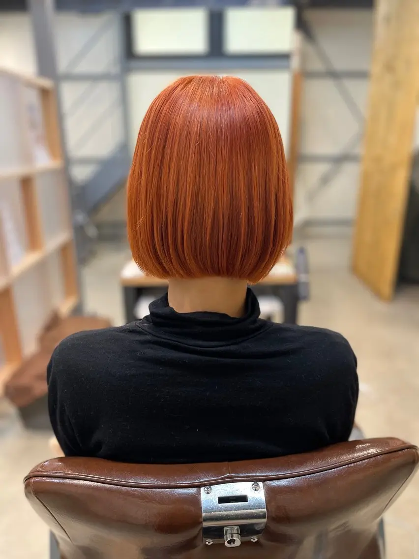 ショート カラー ハイトーンカラー ボブ 女性理容師 黒岩　さちのヘアスタイル