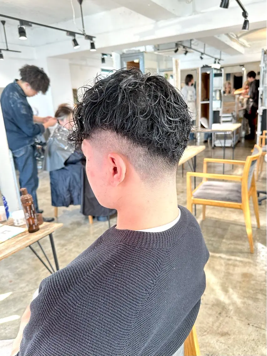 メンズ フェードカット メンズパーマ スキンフェード スペインカール 骨格補正施術/メンズ 専門美容師/YUYAのヘアスタイル