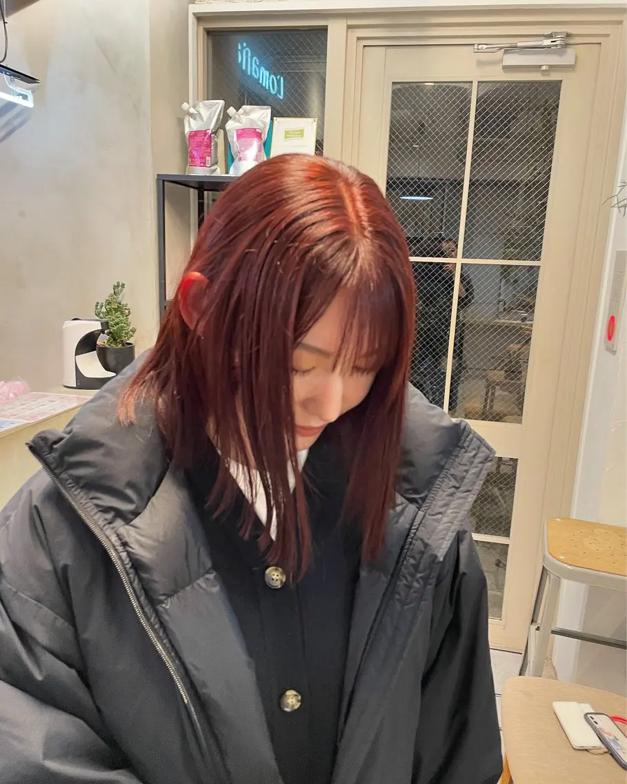ミディアム カラー ミルクティー× グレージュMOMOのヘアスタイル