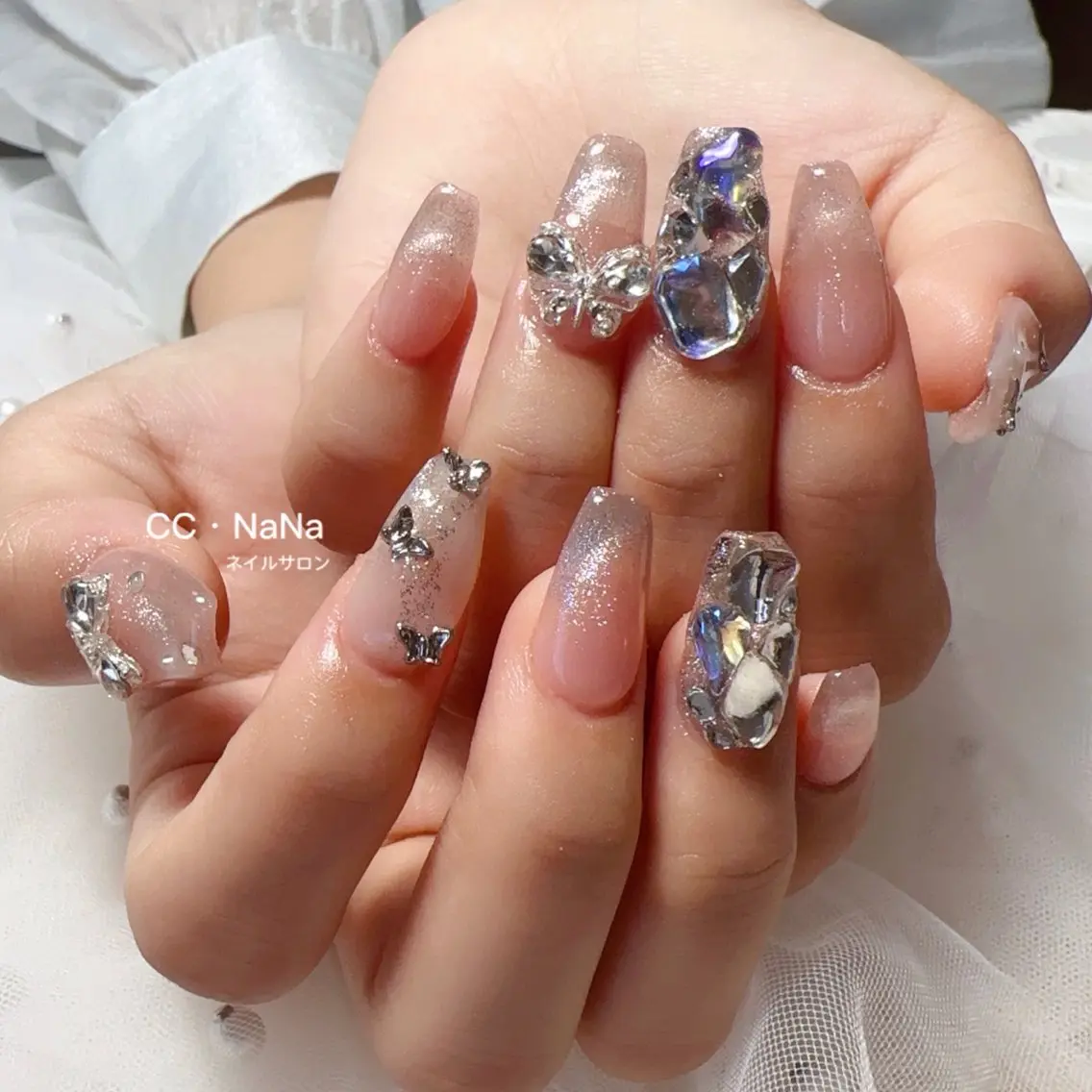 【初回オフ無料★ケア込】アクリルスカルプ長さだし✨ワンホンネイル風💎10本やり放題18880->15980アートし放題の写真