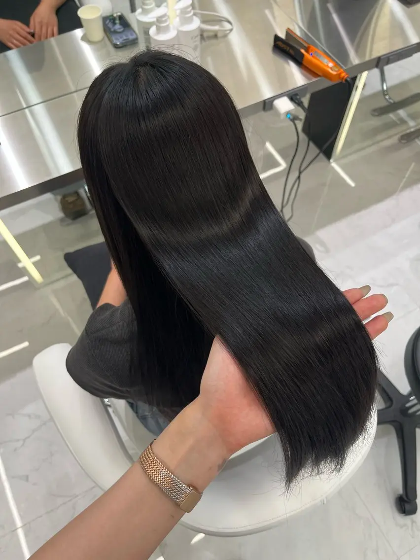 ロング Maya /カラーモデルのヘアスタイル