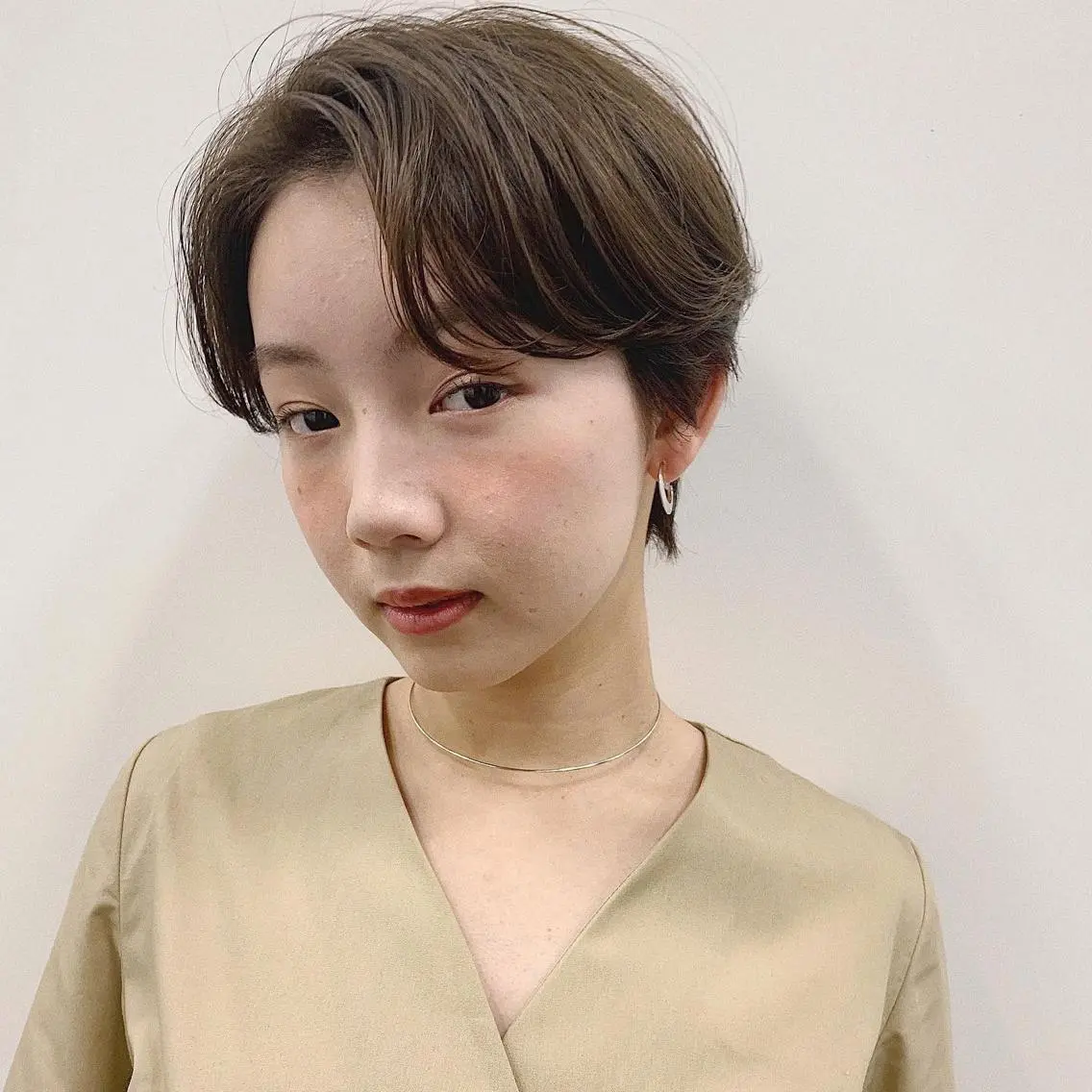 ショート カラー パーマ ヘアアレンジ ハンサムショート ショートヘア 小顔カット カット ヘアセット 松田 亮葉のヘアスタイル