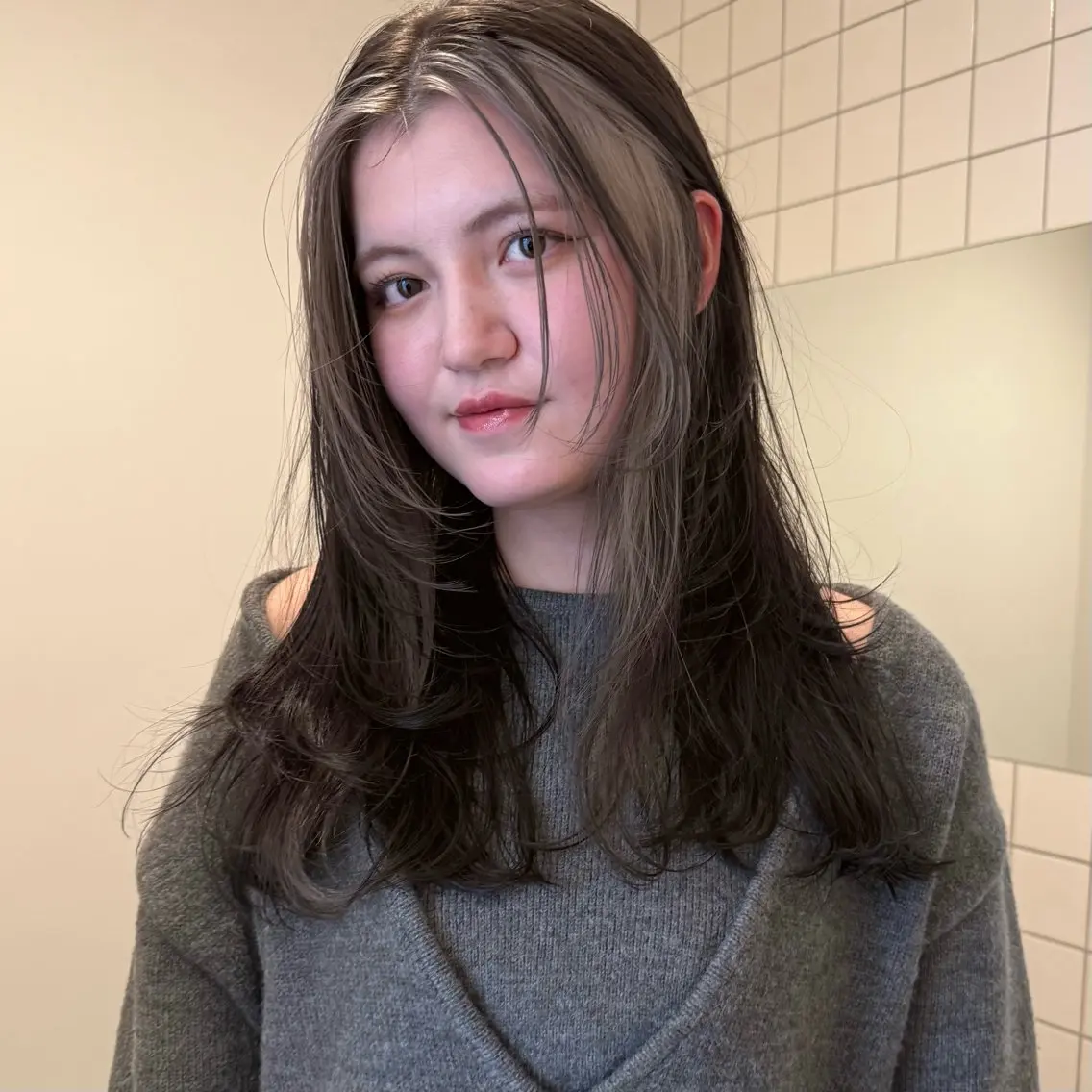 セミロング カラー ミストバング  フェイスフレーミング ヘアカラー トリートメント 舟橋耀/ブリーチカラ ー/レイヤーカットのヘアスタイル