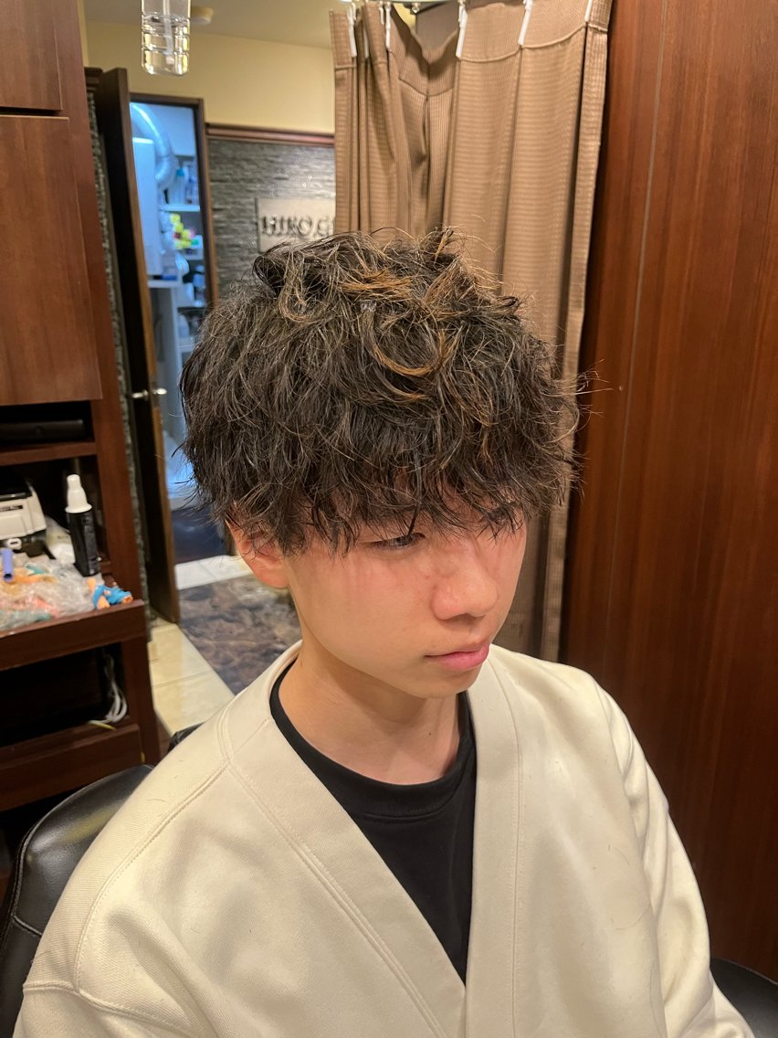 パーマ メンズ ヒロ銀座川崎 志田健介のヘアスタイル