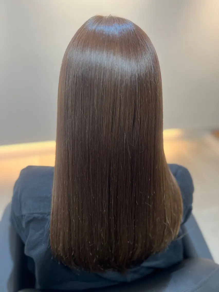 ロング カラー ベージュカラー オリーブベージュ カット ヘアカラー トリートメント おおもり なつみのヘアスタイル
