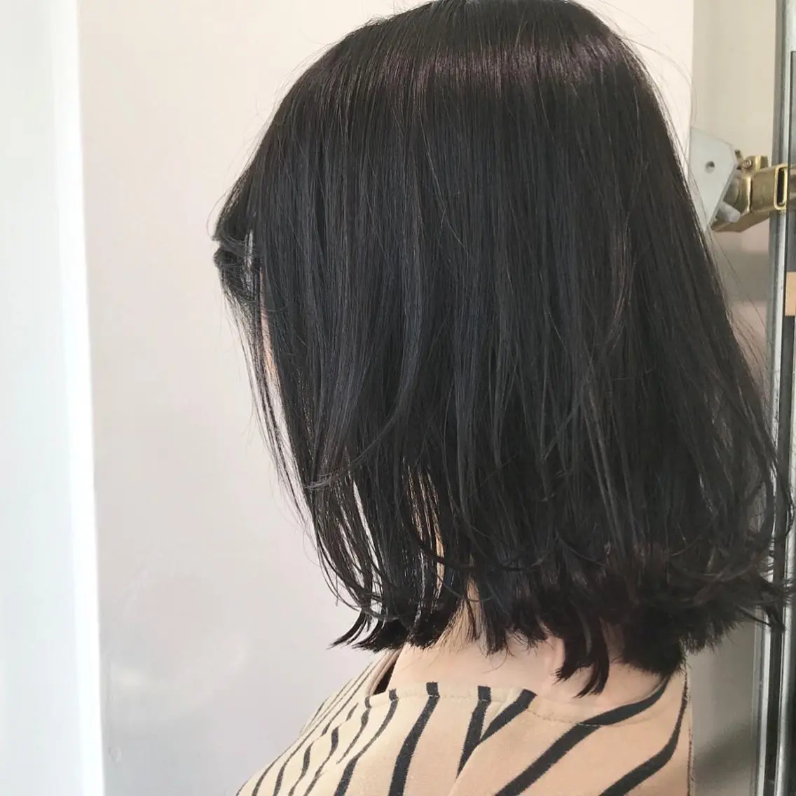 セミロング カラー ダークグレー ダークグレージュ グレージュ 透明感カラー/ レイヤー　YUKAのヘアスタイル