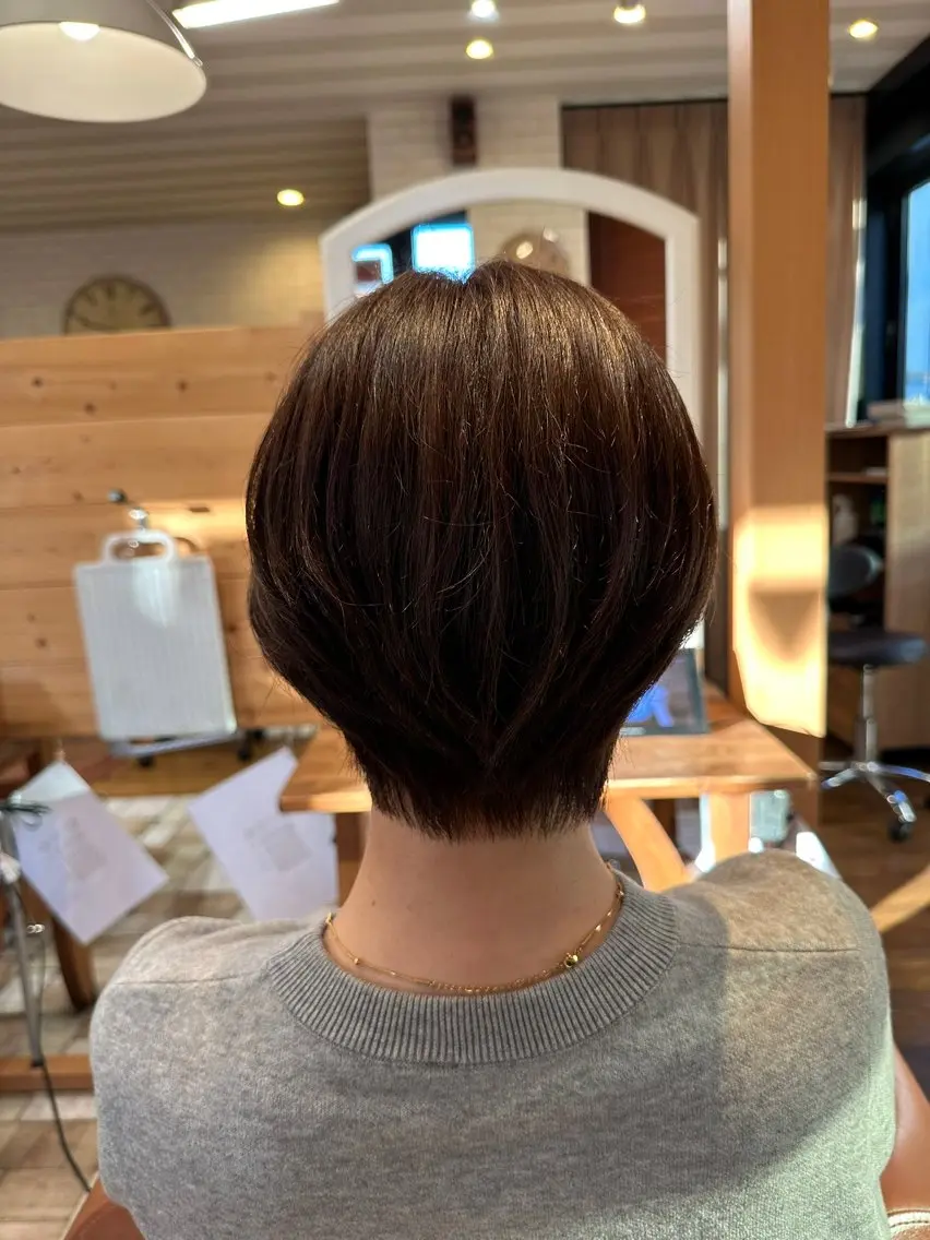 ショート カラー カット ヘアカラー トリートメント 松本 耀清のヘアスタイル