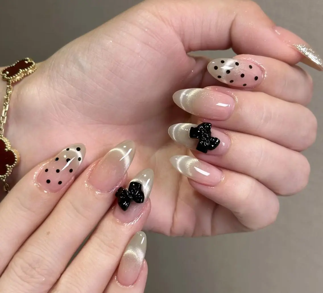 ネイル ハンドネイル エリ🫧 nail池袋東口のネイルデザイン