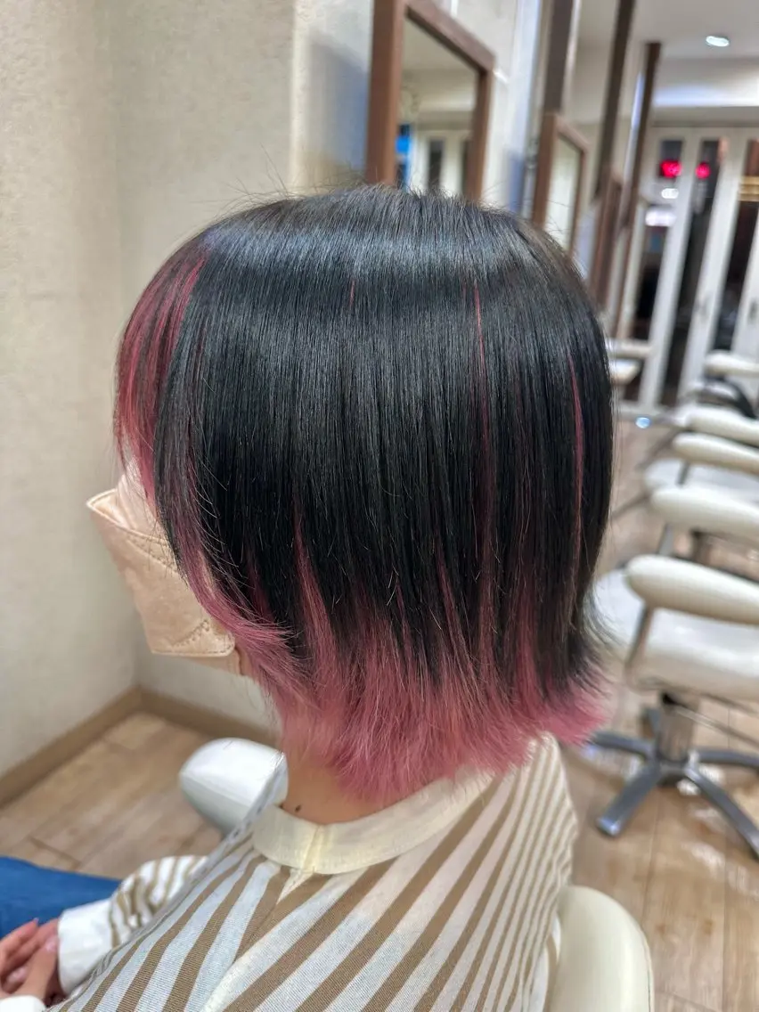 ショート カラー ブリーチ インナーカラー ヘアカラー 阿部 美咲のヘアスタイル