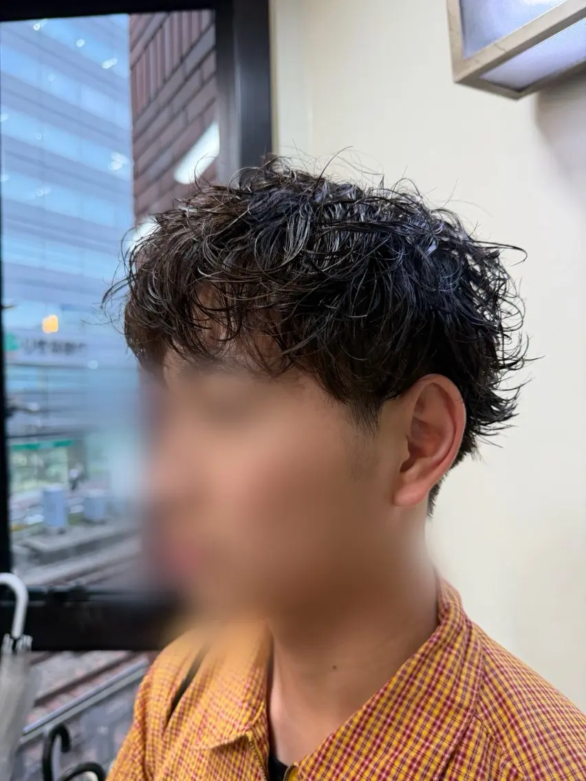 ショート パーマ メンズ カット パーマ 町田メンズパーマ 特化 金井蒔士のヘアスタイル