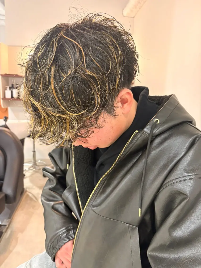 【👨‍🦱】メンズカット➕ツイスト、スパイラル、波巻きパーマの写真