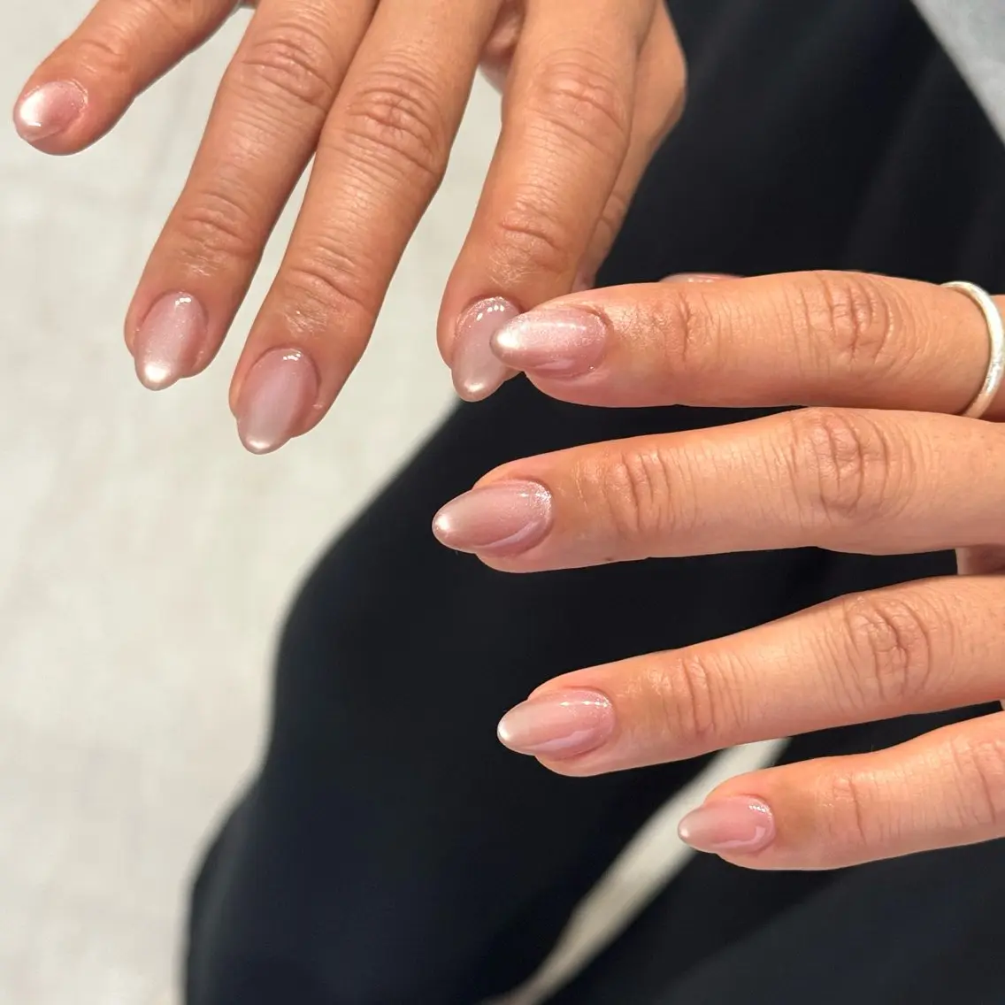 ネイル マグネットネイル ワンカラーネイル ピンク シンプルネイル ハンドネイル __shiho. nailのネイルデザイン