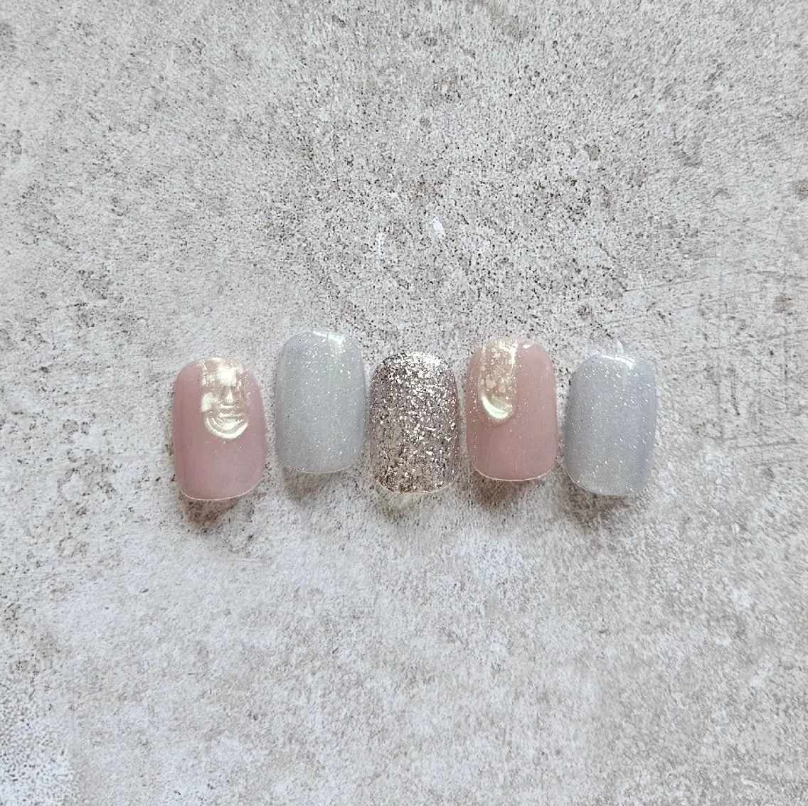 ネイル キラキラネイル マグネットネイル オフィスネイル ぷっくりネイル シンプルネイル ハンドネイル Nailsalon manoのネイルデザイン