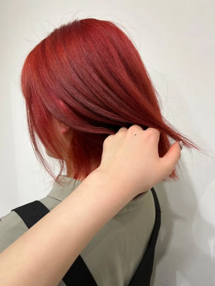 ミディアム カラー ヤマナカ アイリのヘアスタイル