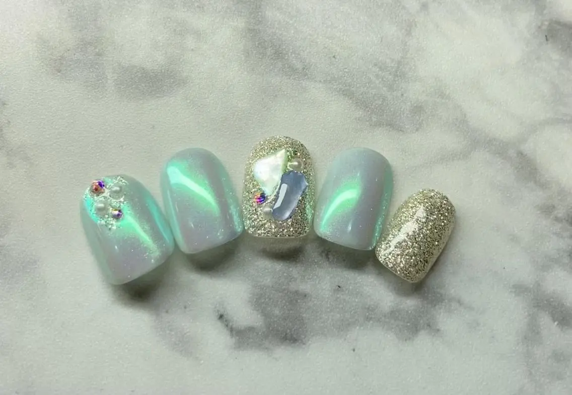 ネイル 長さ出し ジェルネイル 韓国ネイル マグネットネイル ミラーネイル ハンドネイル Nail&eye Belire 新宿のネイルデザイン