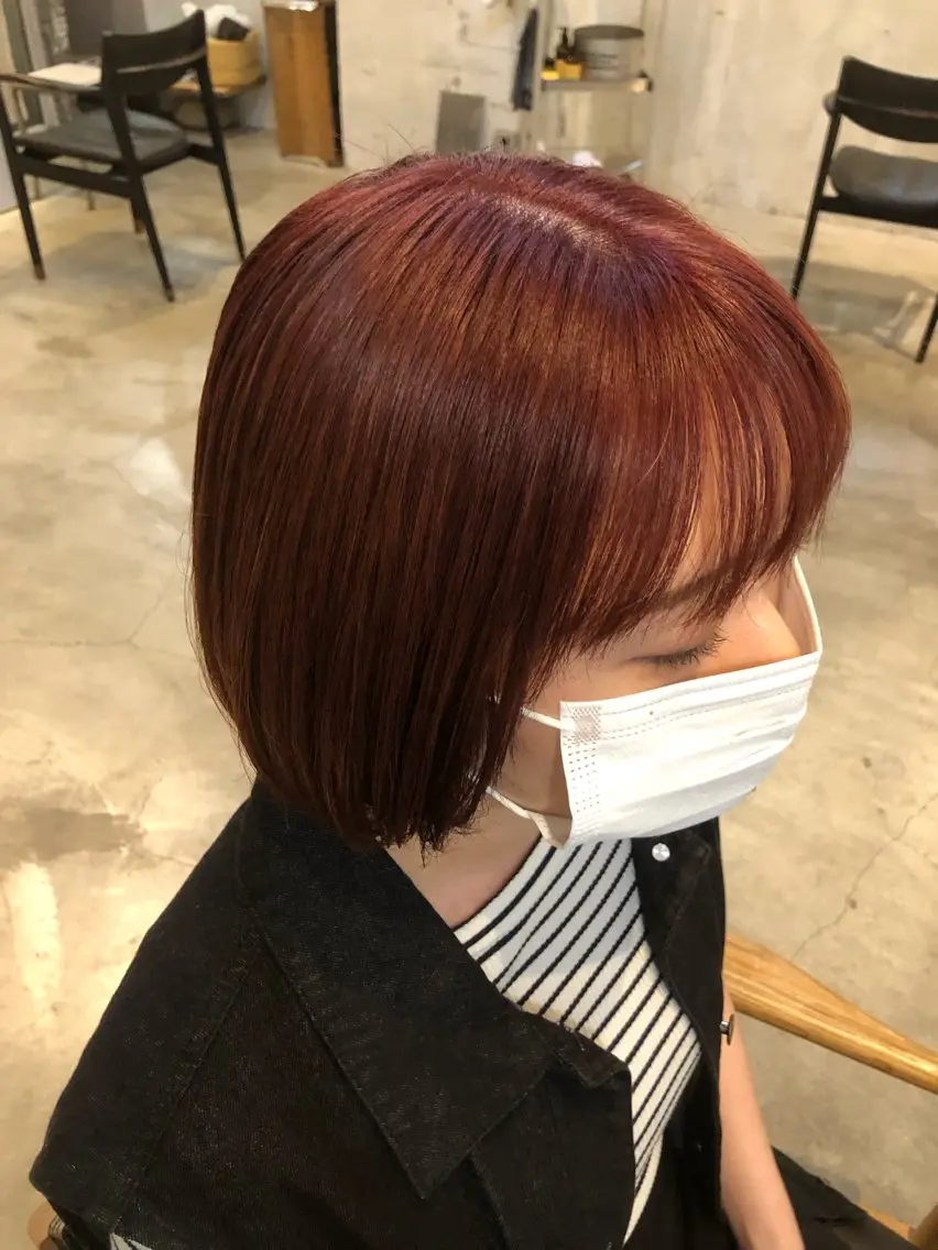 カラー レッドカラー 竹内 絢香のヘアスタイル