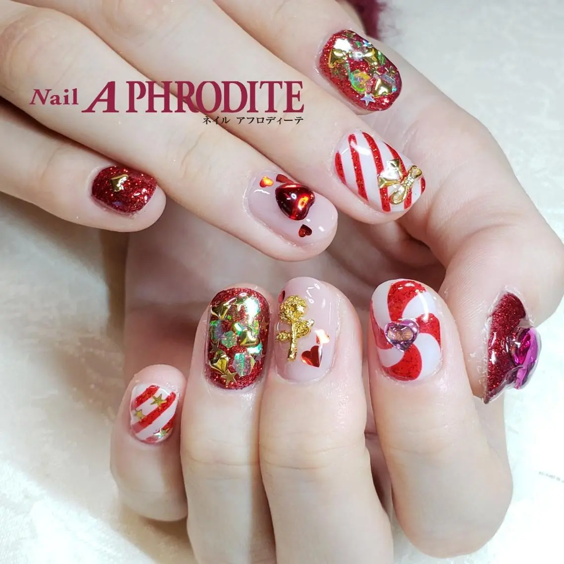 ネイル 成人式 Nail  Aphroditeのネイルデザイン