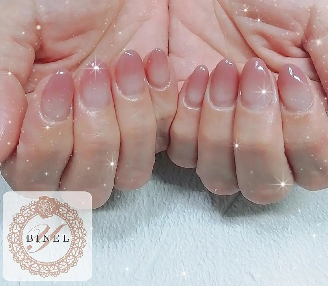 ネイル グラデーション オフィスネイル ハンドネイル Nail Salon Y.BINELのネイルデザイン