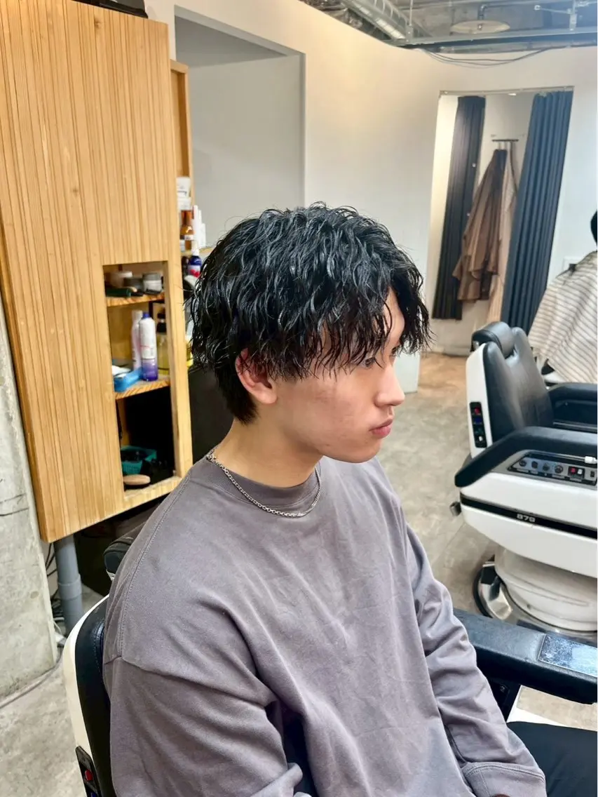 ミディアム パーマ メンズ 佐々木 優人のヘアスタイル