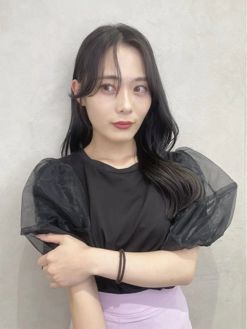 セミロング カラー くびれヘア 韓国風ヘア レイヤーカット 小顔カット ワンホンヘア ヘアカラー トリートメント 博多ベージュ 🐻松井傑のヘアスタイル