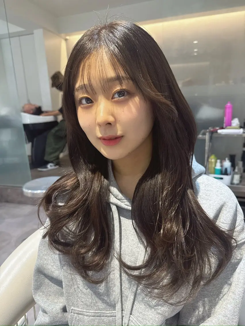 ロング カラー 透明感カラー グレージュ 顔まわりレイヤー レイヤーカット 小顔カット カット ヘアカラー トリートメント 💎透明感カラー特化 💎TAISEIのヘアスタイル