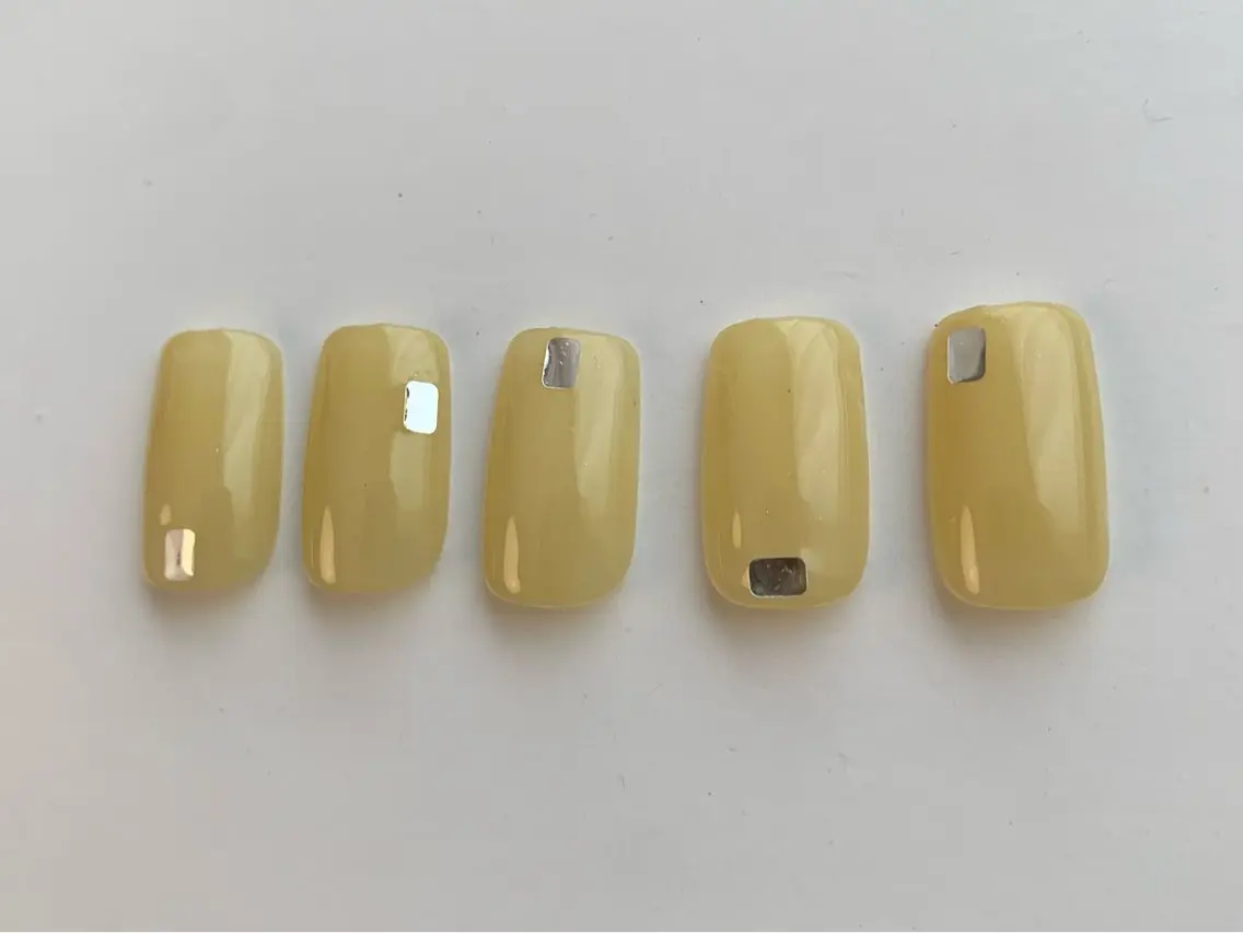 ネイル アートネイル ワンカラーネイル 春ネイル is..nail 🌷sonokoのネイルデザイン