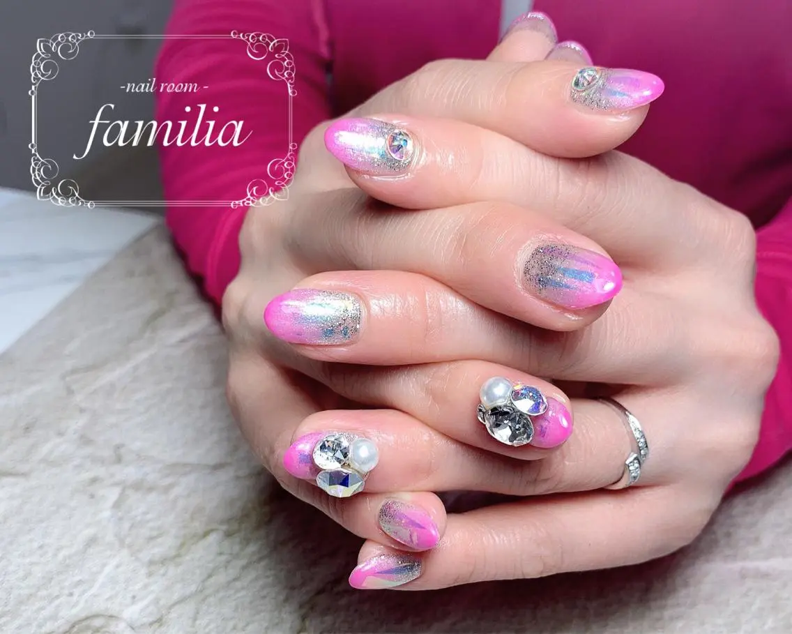 ネイル ハンドネイル -nailroom- familiaのネイルデザイン