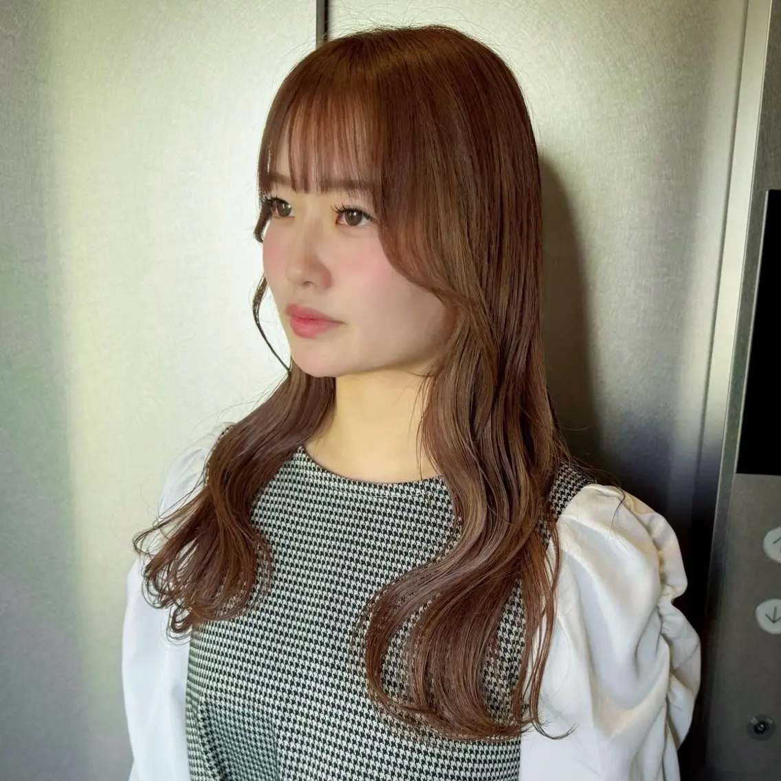 ロング カラー ブラウンカラー 透明感カラー カット ヘアカラー トリートメント 柔め透明感血色カラー 暖色/レイヤー/ゆいのヘアスタイル
