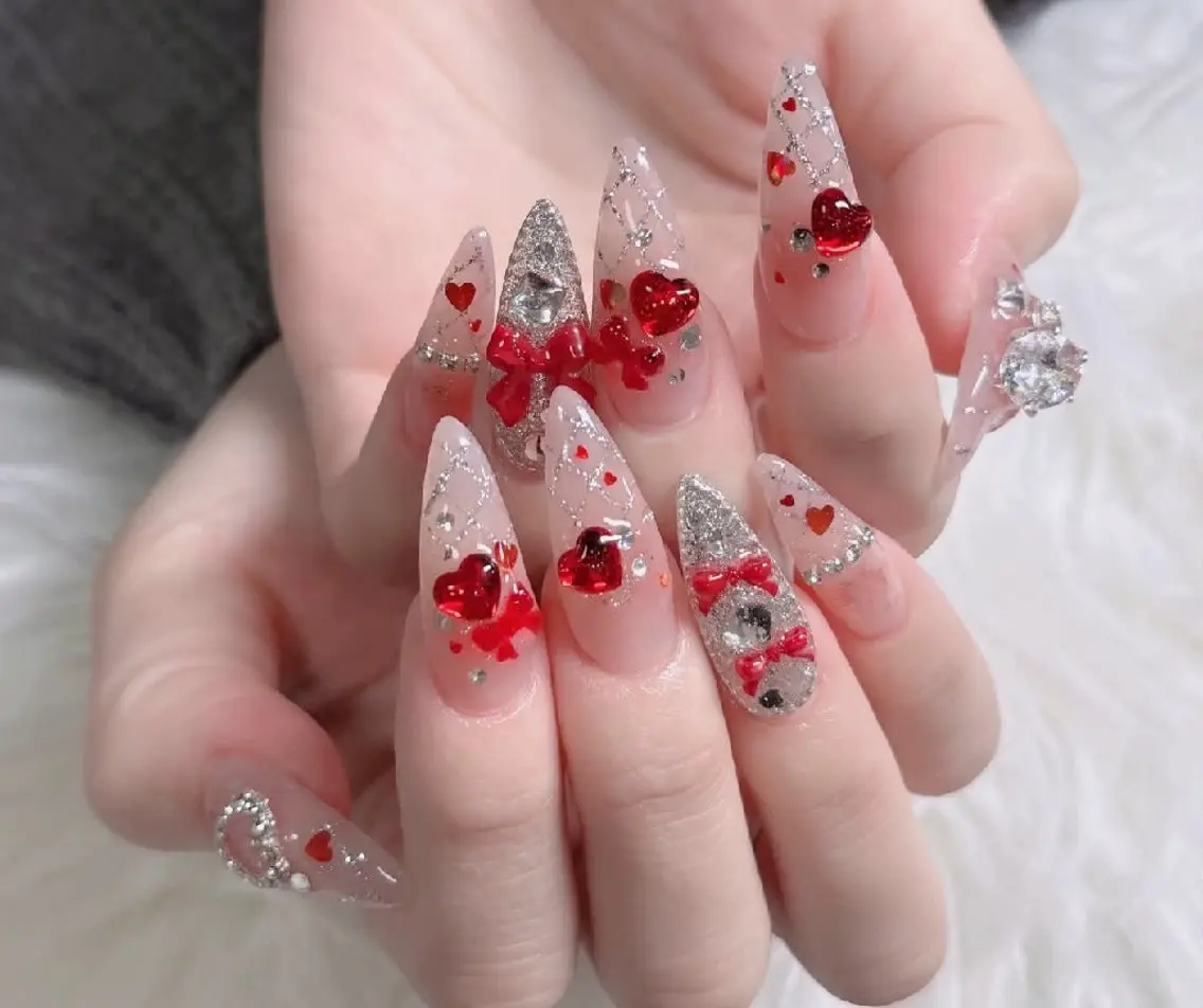 ネイル チークネイル フレンチネイル キラキラネイル 韓国ネイル マグネットネイル ハンドネイル Buruberii hbaby nailのネイルデザイン