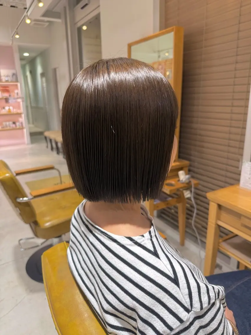 ショート カラー カット ヘアカラー トリートメント 鈴木弥月/大人ボブ× 透明感カラーのヘアスタイル