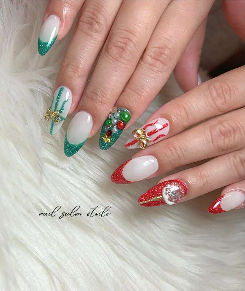 ネイル フラッシュネイル フレンチネイル グリーン 赤色 リボン ハンドネイル nail salon étoileのネイルデザイン