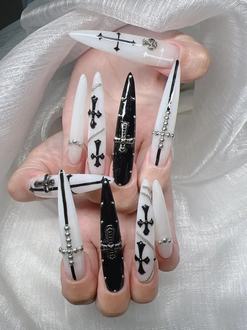 ネイル Lee Nailsのネイルデザイン