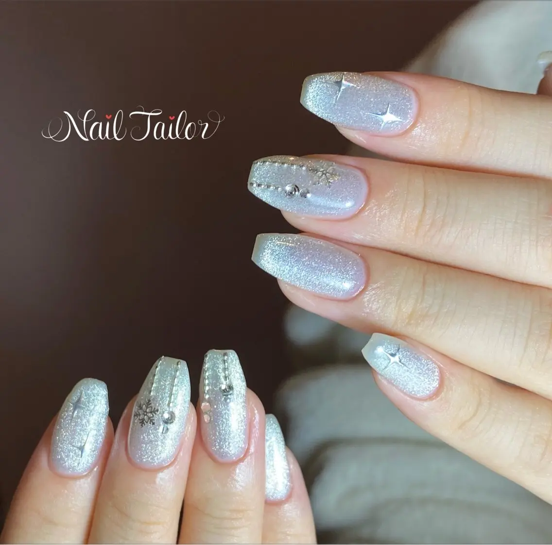 ネイル 長さ出し ジェルネイル マグネットネイル ワンカラーネイル シルバー ハンドネイル NailTailor ネイルテイラーのネイルデザイン