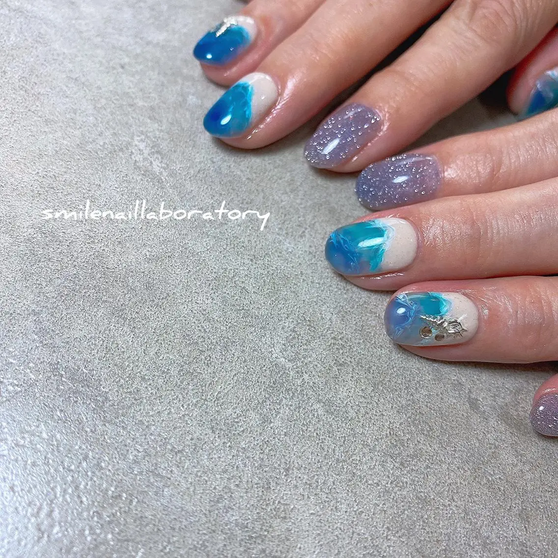 ネイル フラッシュネイル 夏ネイル smile nail_laboのネイルデザイン